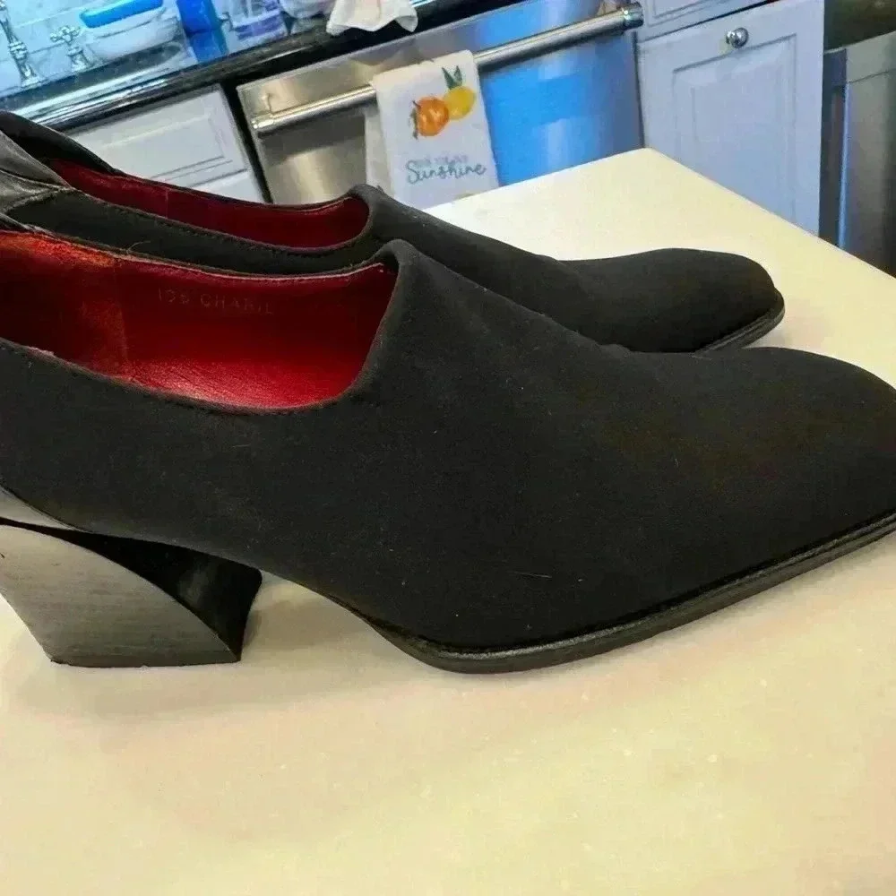 Donald J Pliner Charil women’s black nylon and leather shoes angled heel sz 6.5